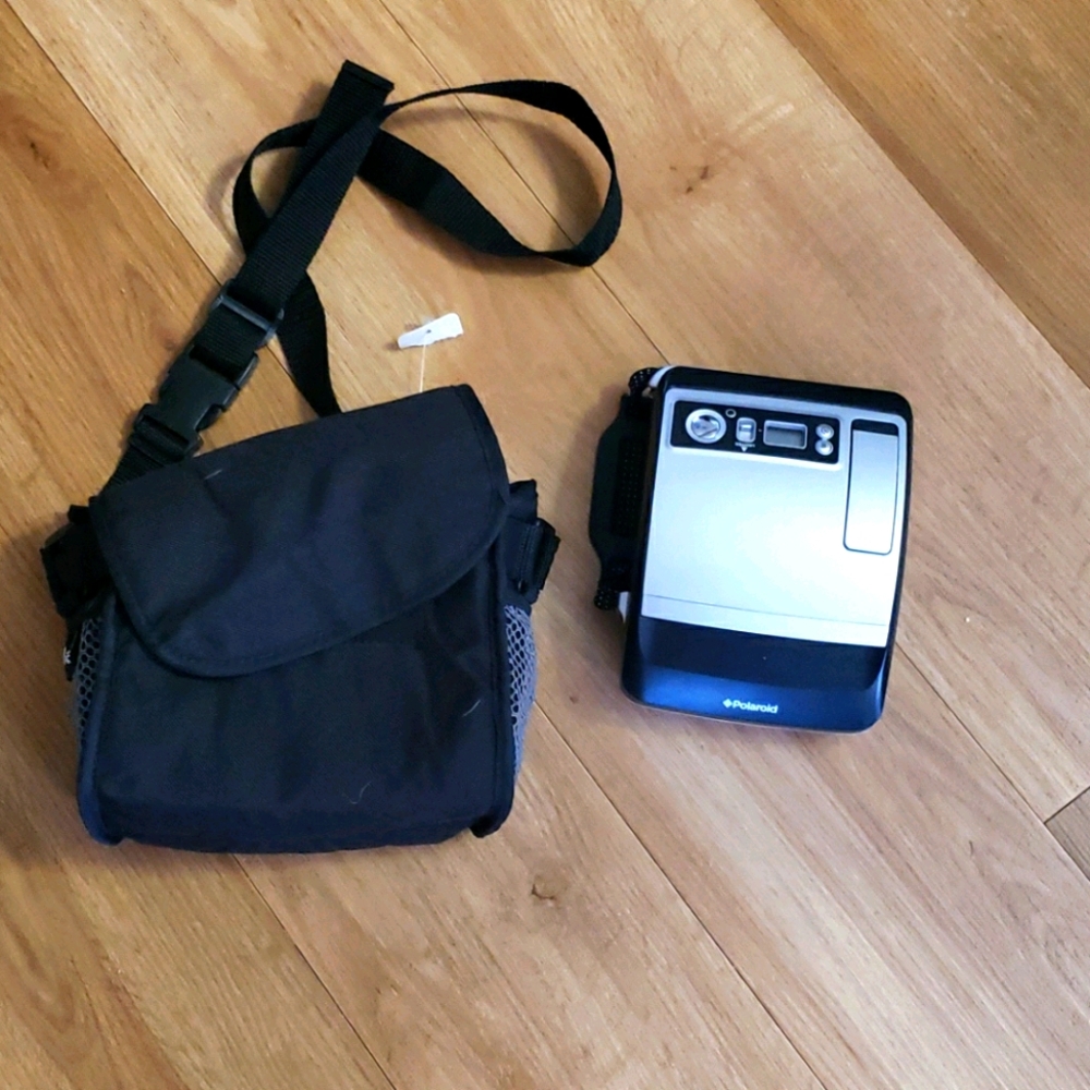 Polaroid  Instant  Camera